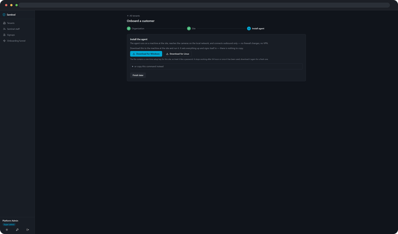 The install step of the onboarding wizard, offering a Windows and a Linux installer download for this site.